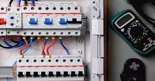Монтаж автоматов в квартире от 1555 руб. в Новом Уренгое - Услуги электрика от ЭлектроНвг